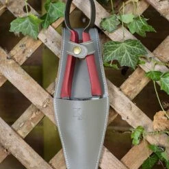 Kent & Stowe Topiary Shears Leather Holster 3 Kent & Stowe Topiary Shears Leather Holster -Outdoor Garden Care Shop 1023006 1