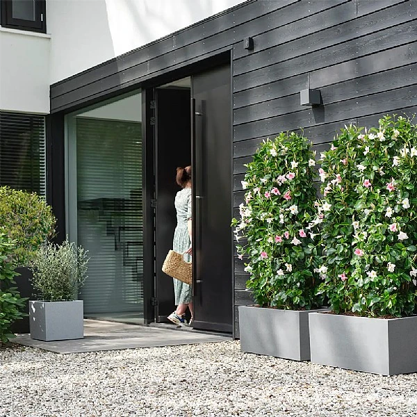 Elho Vivo Next Square Planter 30cm Living Concrete 2 Elho Vivo Next Square Planter 30cm Living Concrete - Image 2