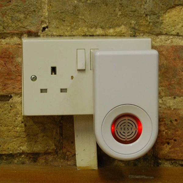 The Big Cheese Advanced Pest Repeller 2 The Big Cheese Advanced Pest Repeller - Image 2